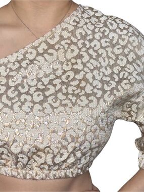 PrettyLittleThing Gold Sequin Leopard Crop Top